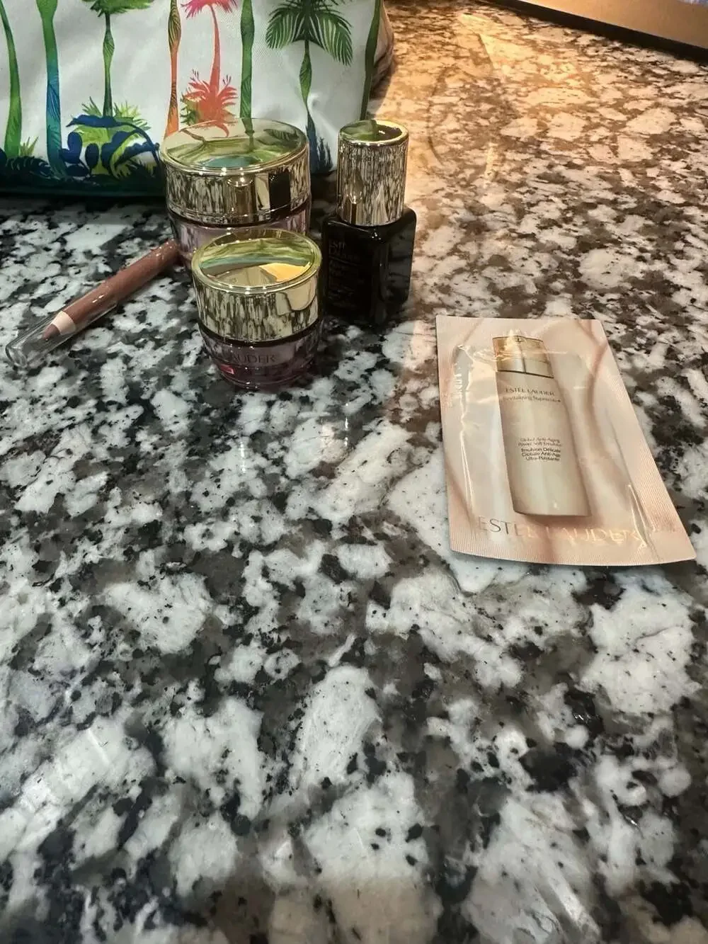 Estee Lauder Tropical Palm Print Cosmetic Bag with Skincare Miniatures